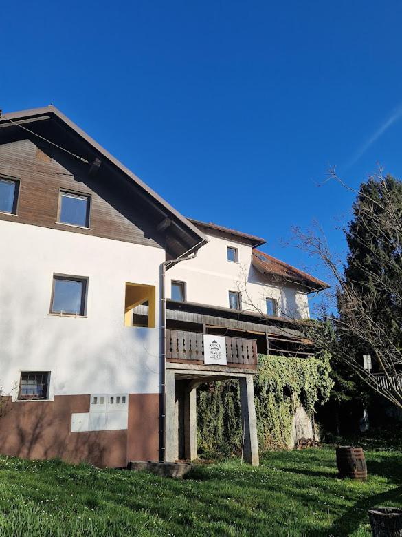 Krka River Lodge Znojile pri Krki Екстериор снимка