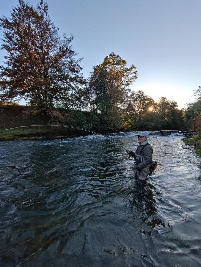 Krka River Lodge Znojile pri Krki Екстериор снимка